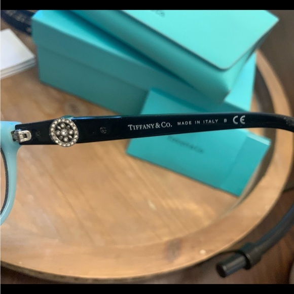 Tiffany & Co. Frames ~ Crystal Key on sides - Picture 6 of 7